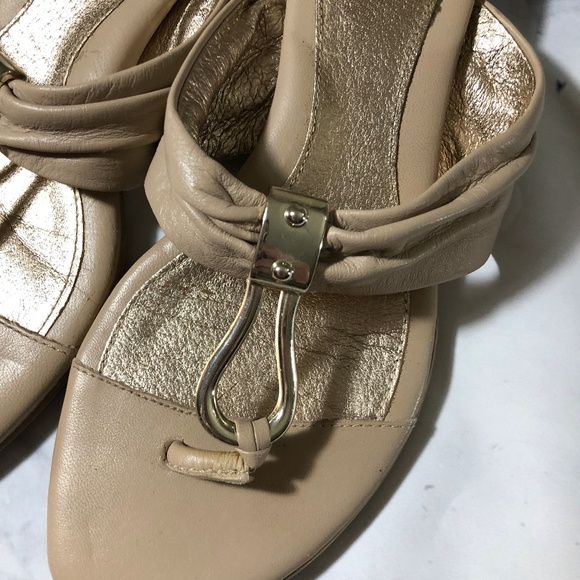 Sofft Brescia Nude Tan Block Heel Leather Sandals - Picture 3 of 8
